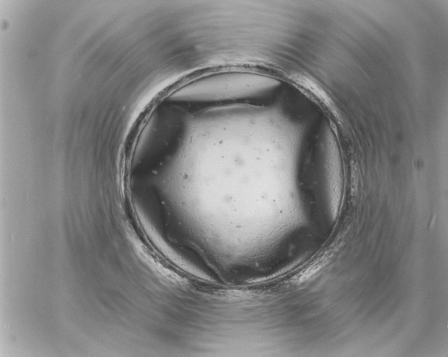 X0000057101124200510071930