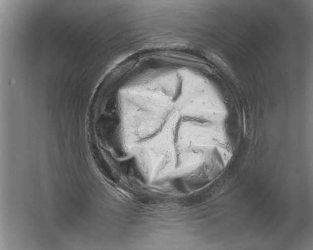 X0000062170483200512301649