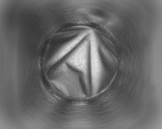 X0000073530643200608141027