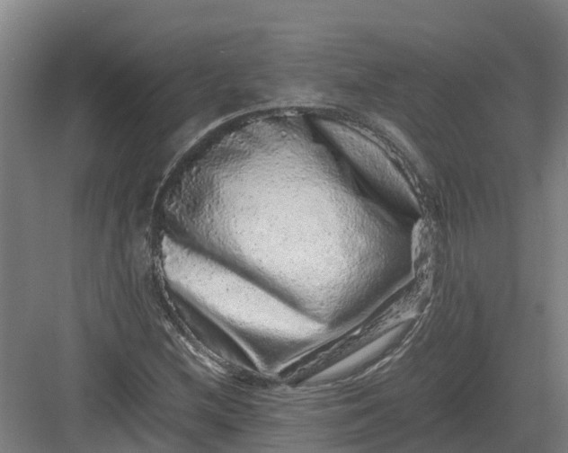 X0000082971212200702152323