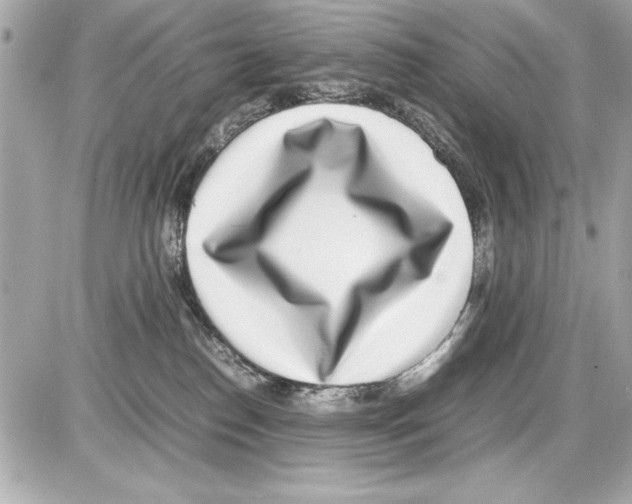 X0000085310186200704092332