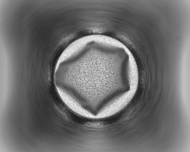 X0000085760639200704091335