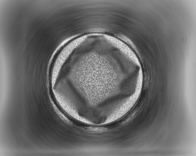 X0000085760795200704091333