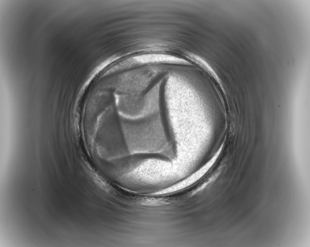 X0000085770835200704091351