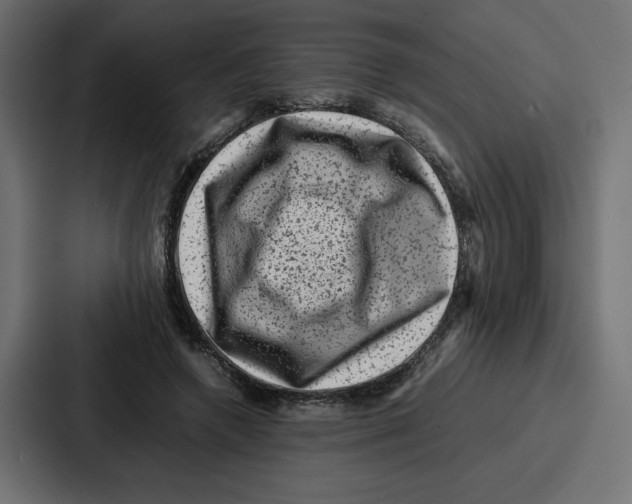 X0000087050546200705160953