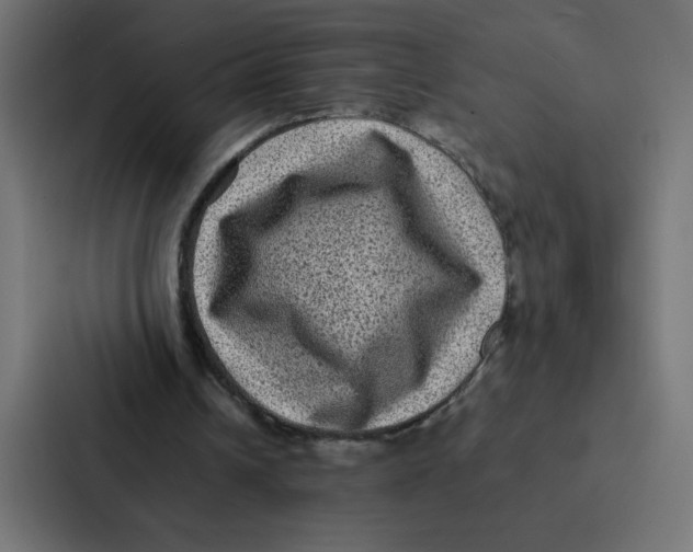 X0000087060242200705161018