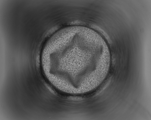 X0000087060633200705161013