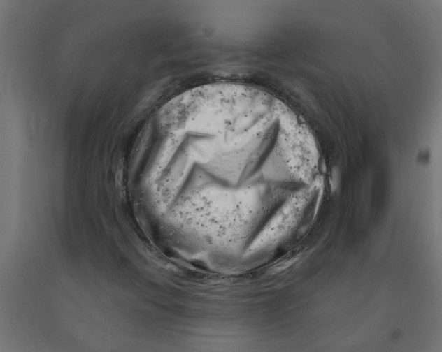 X0000090891396200708241952