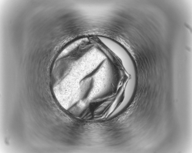 X0000093210673200710241158