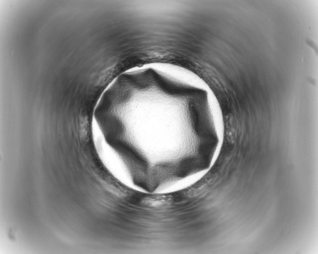 X0000093230563200710241238