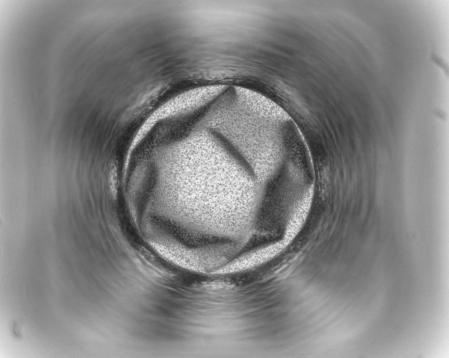 X0000093230644200710241237