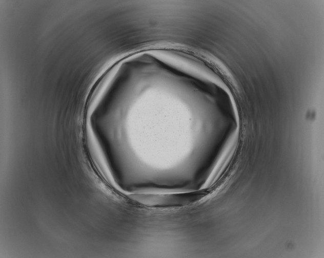 X0000095130860200712301823