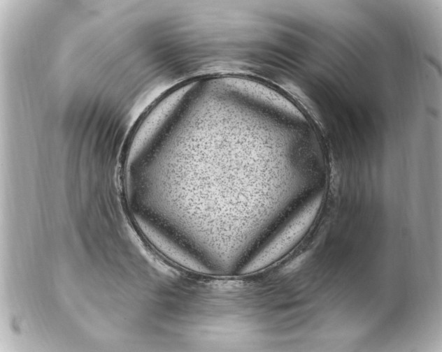 X0000102310893200808152038