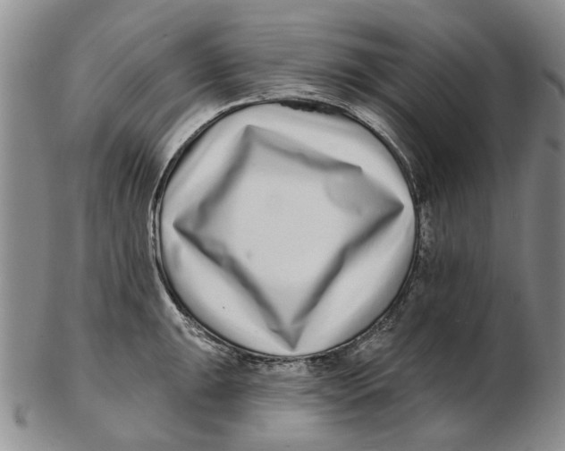 X0000102791047200809081045